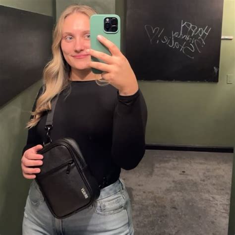 HaileyXOMiller (@small.and.crazy) on Threads.